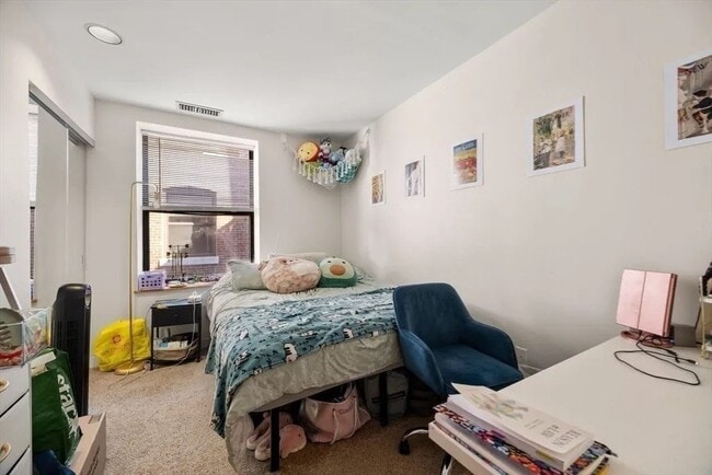 Photo - 95 Gainsborough St Unidad 307