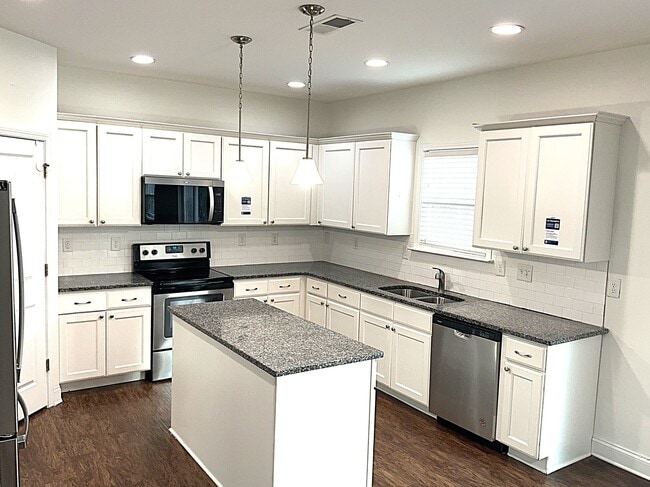 Photo - 1027 Monitor Ct