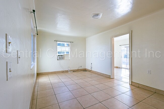 Photo - 1321 Washington Ave Unit 1