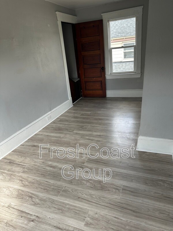 Photo - 5940 Engel Ave Unidad 2