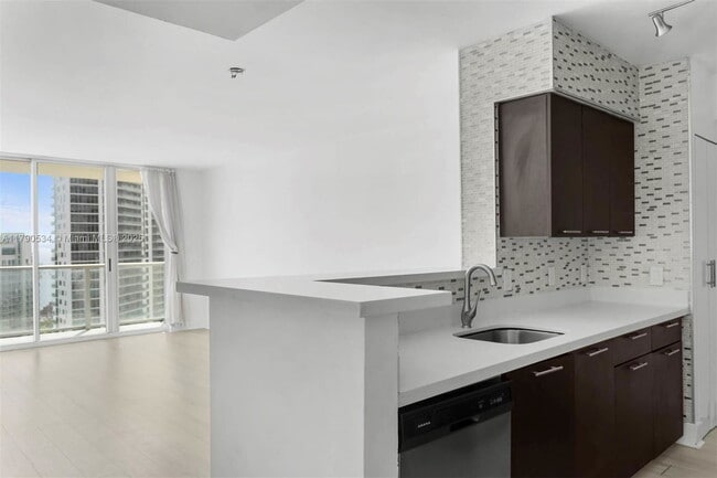 Photo - 1155 Brickell Bay Dr Condo