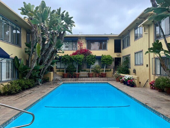 1615 Laurel Ave Unidad 203