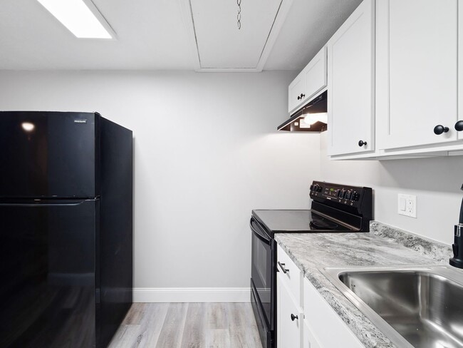 Photo - Dartmouth Place Apartments