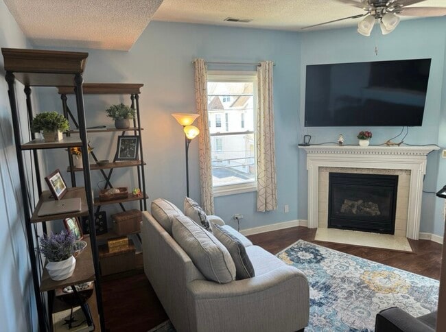 Photo - 131 Laurel St Condo Unit C