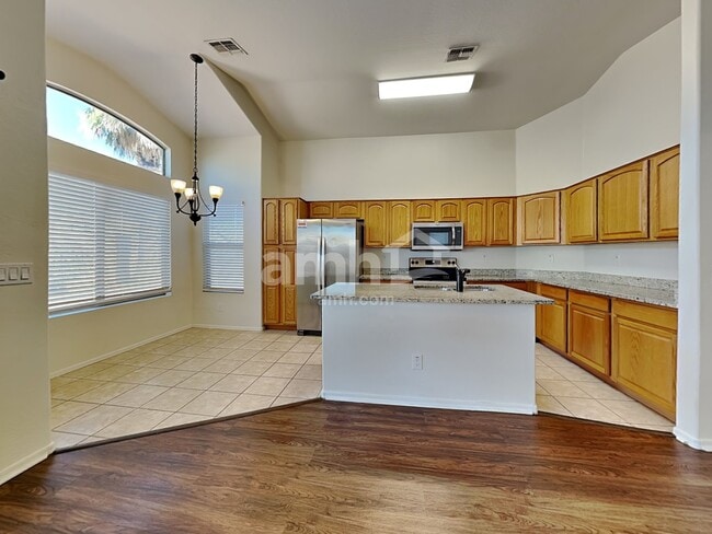 Photo - 13830 W Keim Dr