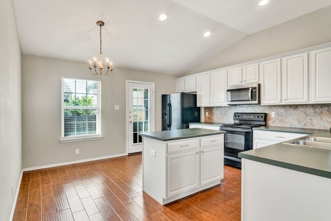Photo - 153 Bentwood Ranch Dr
