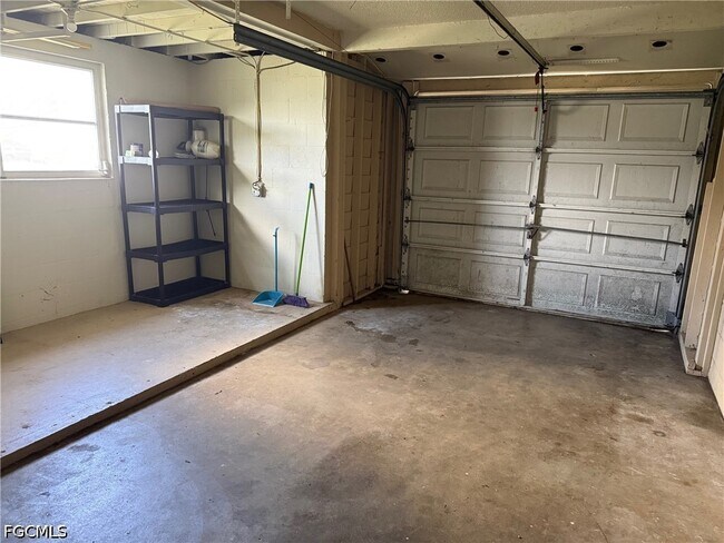 Photo - 212 Davis Rd