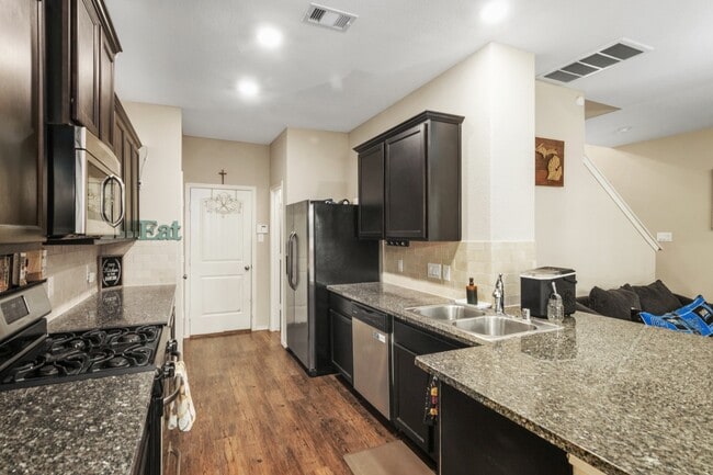 Photo - 1766 Parkside Shrs Ln