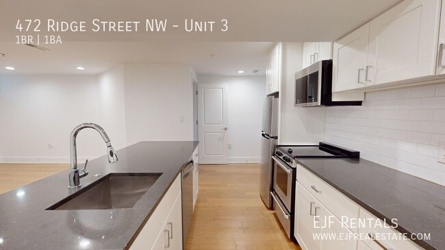 Photo - 472 Ridge St NW Unidad 3