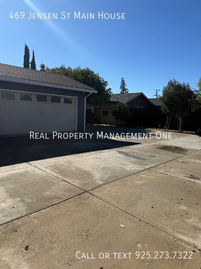 Photo - 469 Jensen St