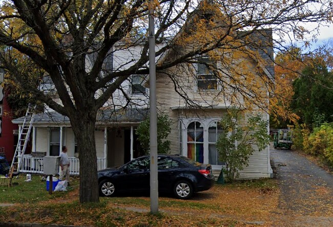 Photo - 158 Main St Unidad Apt. F