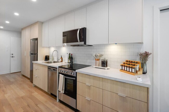 Photo - 2118 Rue Bercy Unit SI FL2-ID1543082P