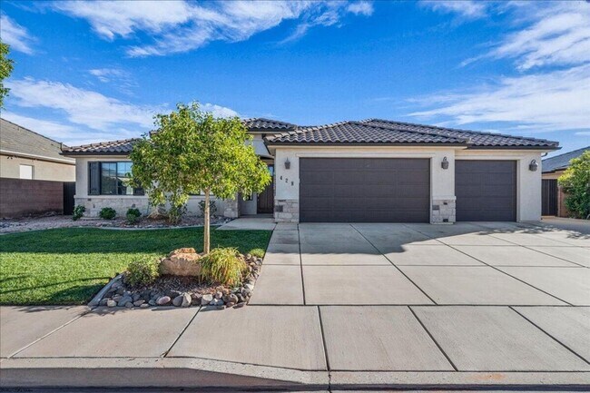 Photo - 3 Bed 2.5 Bath Single-Level Home!