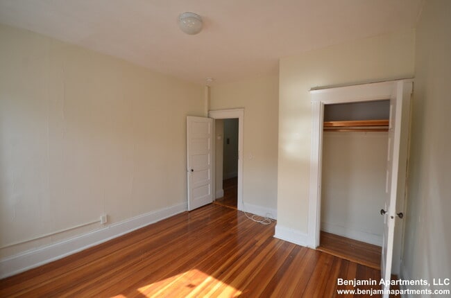 Building Photo - 1379 Commonwealth Ave Rental