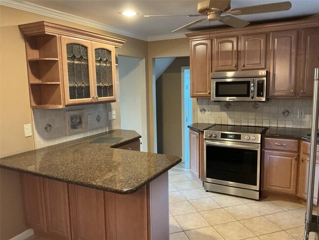 Photo - 11 Frankel Rd