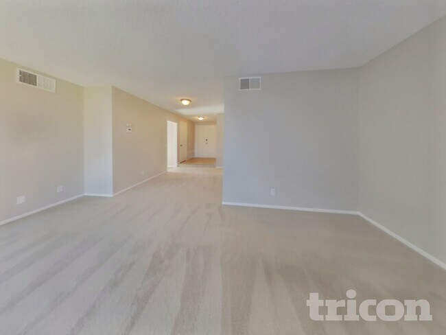 Photo - 14948 Cliffrose Ct