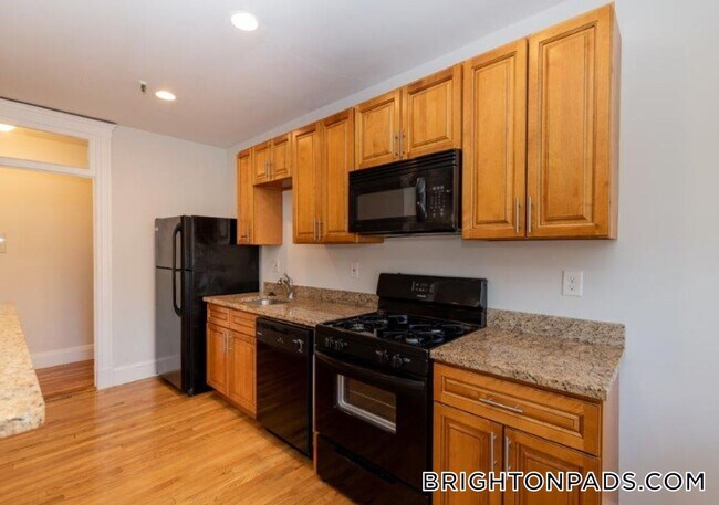 Photo - 286 Chestnut Hill Ave Unit 11