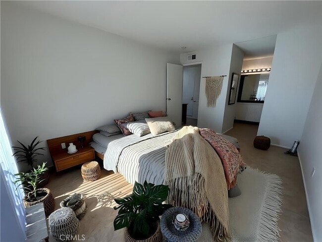 Photo - 51099 Eisenhower Dr Unit F