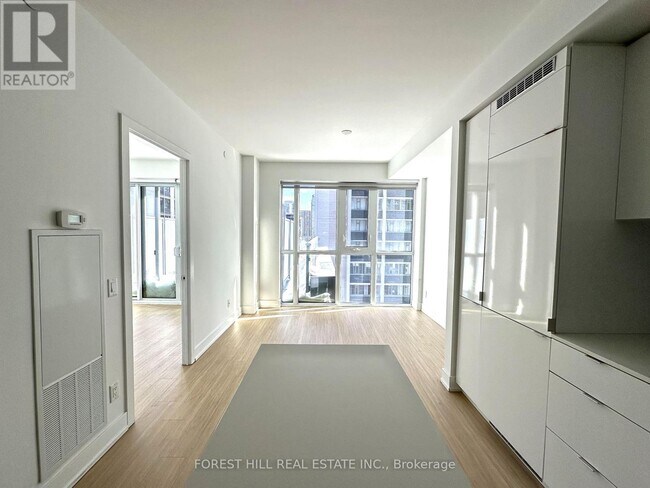 Photo - 7 Grenville St Unité 906