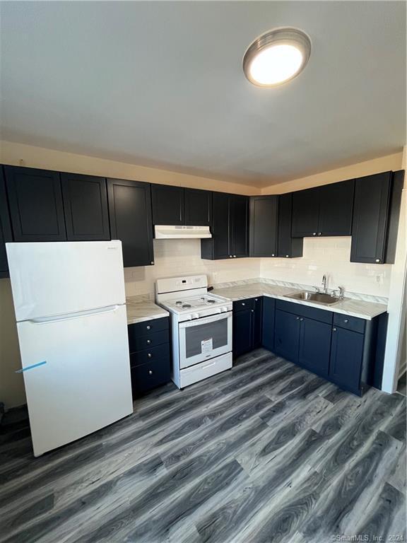 Photo - 1727 Barnum Ave Apartment Unit 3C