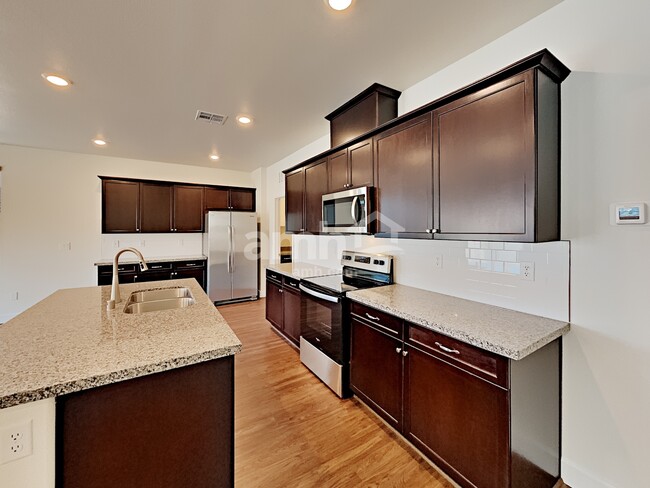 Photo - 1502 Garden Swing Ave