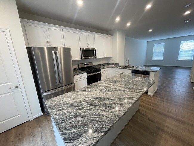 Photo - 7827 Wolf Run Ln Townhome