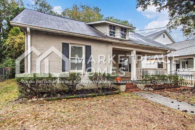 Photo - 1638 Mercer Ave