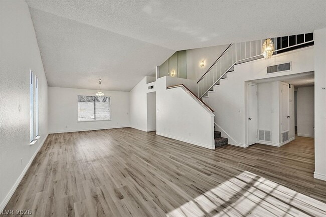 Photo - 4824 Norway Ln