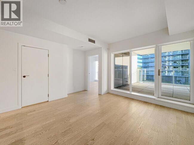 Photo - 6811 Pearson Wy Unit 3XX