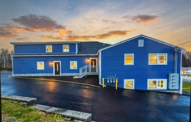 Building Photo - 527 Co Rd 515