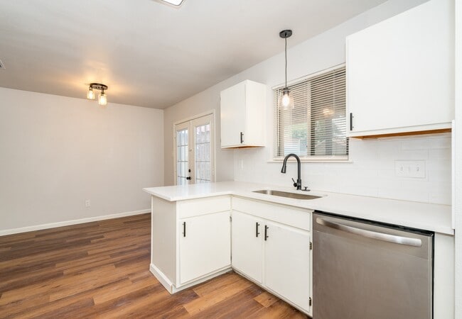 Photo - 731 Garden Meadow Dr