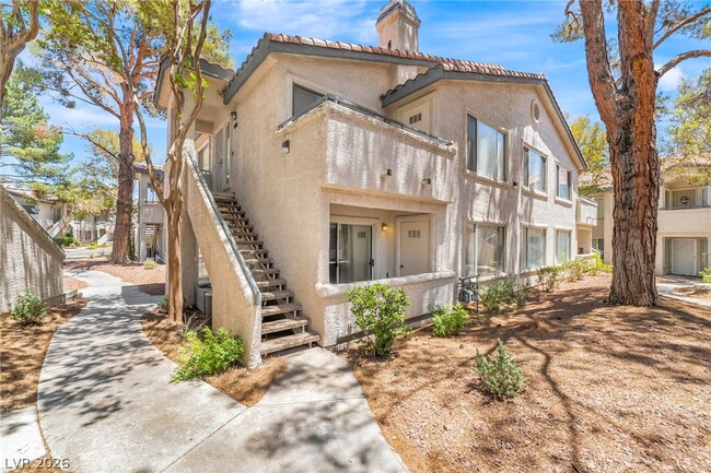 Photo - 3060 Tarpon Unit 102