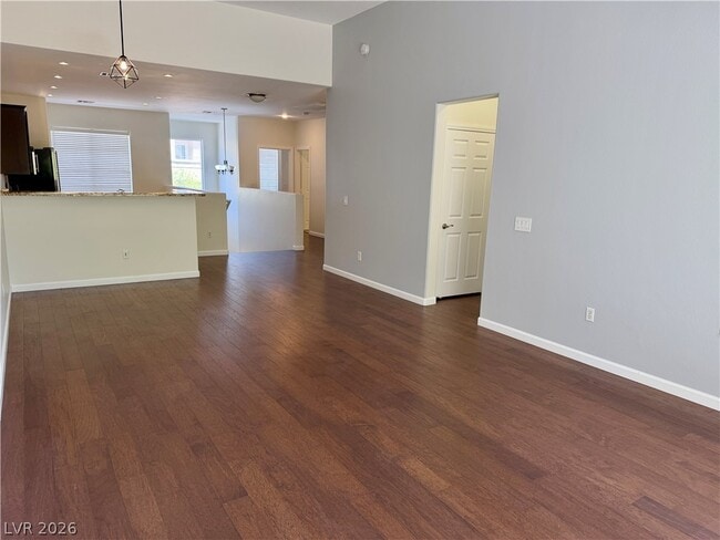 Building Photo - 704 Peachy Canyon Cir Unit 202