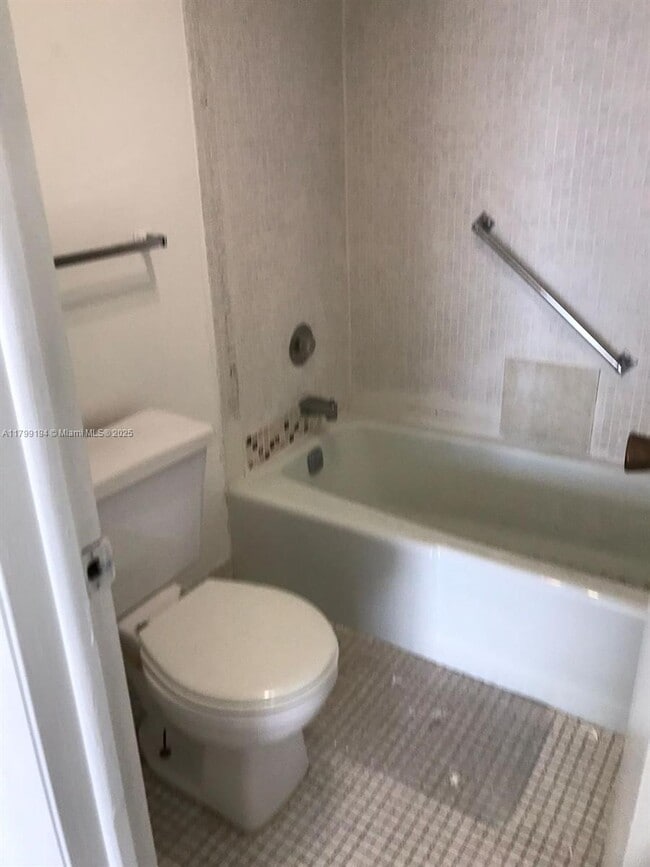 Photo - 16751 NE 9th Ave Unidad 501