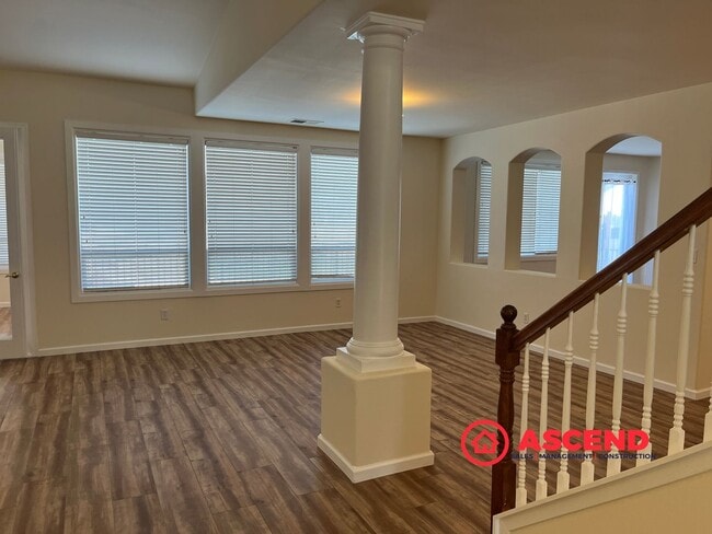 Photo - Spacious 5 Bedroom, 3 Bathroom Home with Pool in Northwest Bakersfield