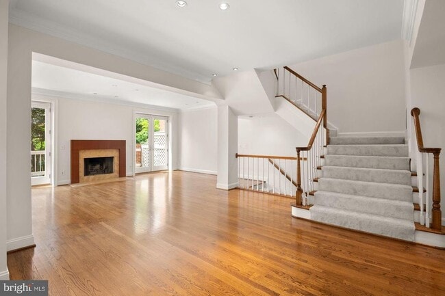 Photo - 4004 Highwood Ct NW