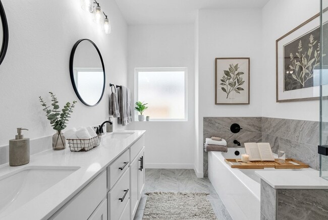 Photo - 2208 Inglenook Grv Dr