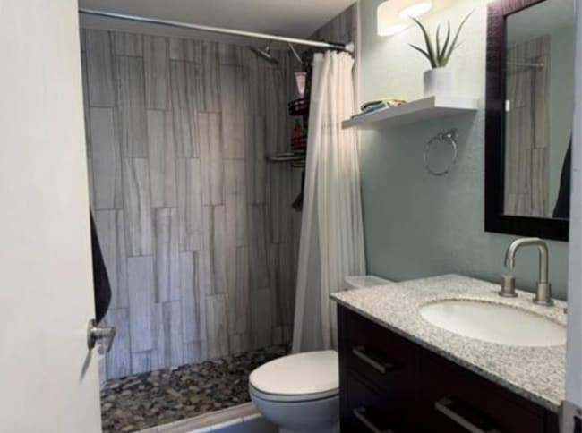 Photo - 140 Uwapo Rd