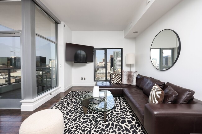 Building Photo - 575 Sixth Ave