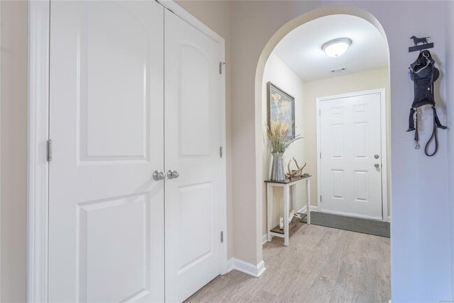 Photo - 820 Sunset Ct