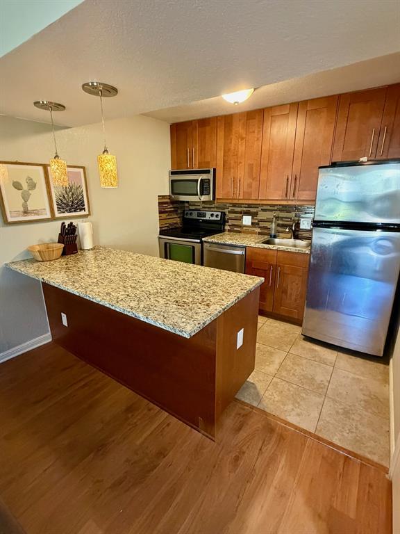 Photo - 7685 Northcross Dr Unit 621