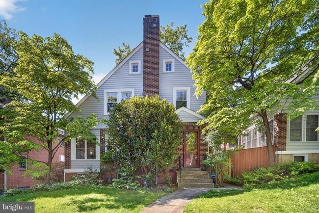 Photo - 3606 Jocelyn St NW
