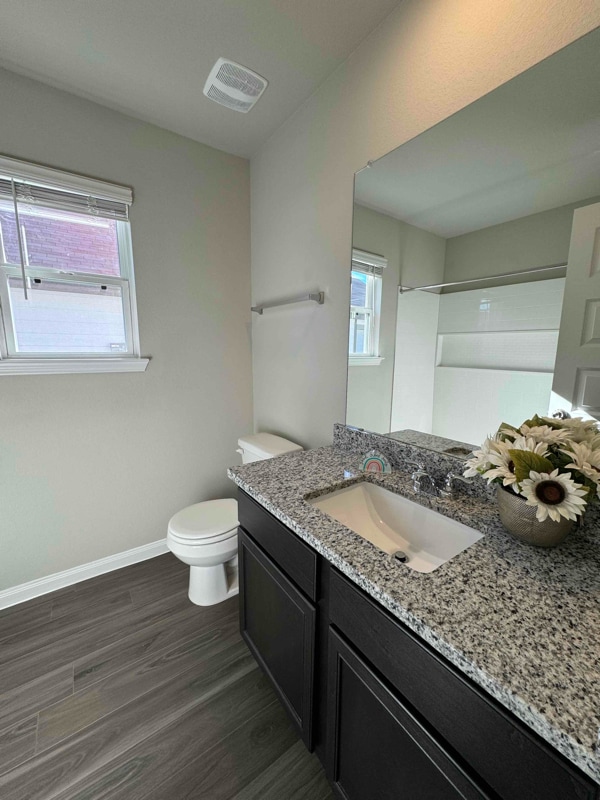 Photo - 4922 Luke Matthew Dr