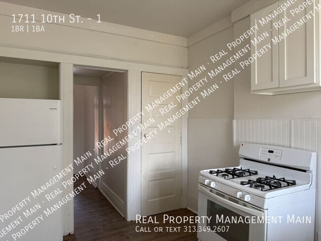 Building Photo - 1711 10th St Unit 1 Rental