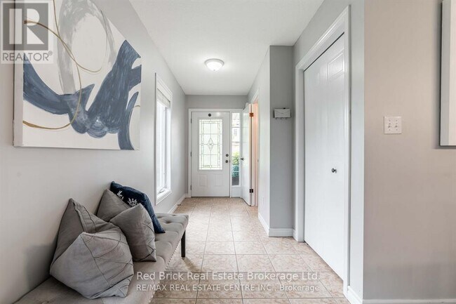 Photo - 20 Shackleton Dr