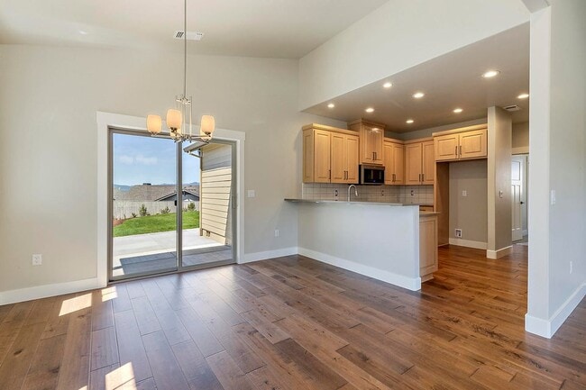 Photo - 4427 Merlot Ct