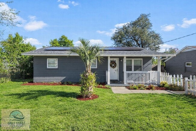 Building Photo - 1710 Drake Ave