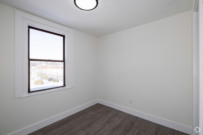 1BR, 1BA - Bedroom - 17 Juliustown Rd