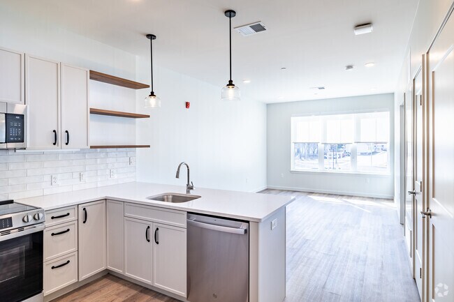 1BR, 1BA-720SF