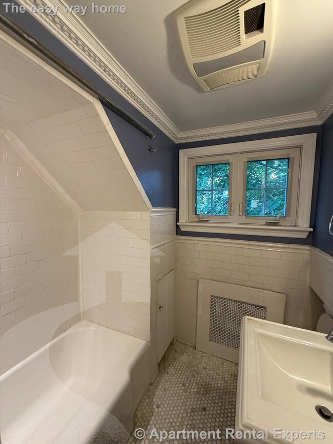 Photo - 11 Beech St Unit #2